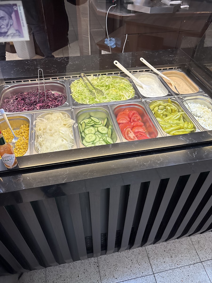 Cans Döner Und Feinkost Überlingen-3